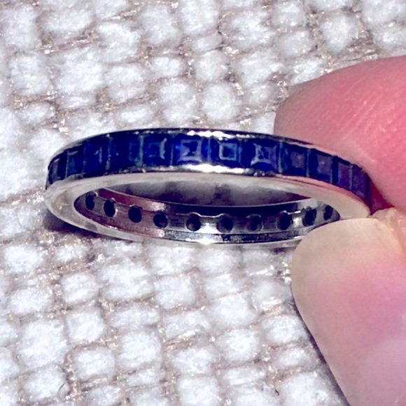 Genuine 7.25 Channel Set White Gold Square Sapphire Eternity Band - Picture 7 of 10